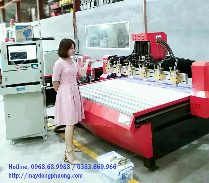 Máy CNC gỗ 3d Đông Phương