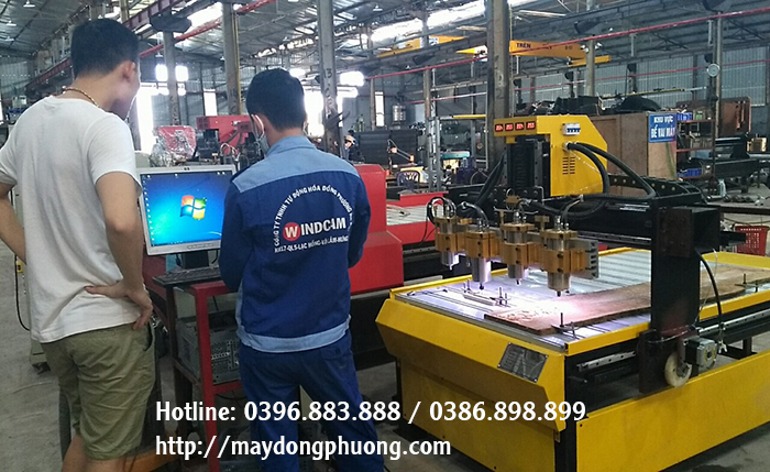 máy cnc mini đông phương