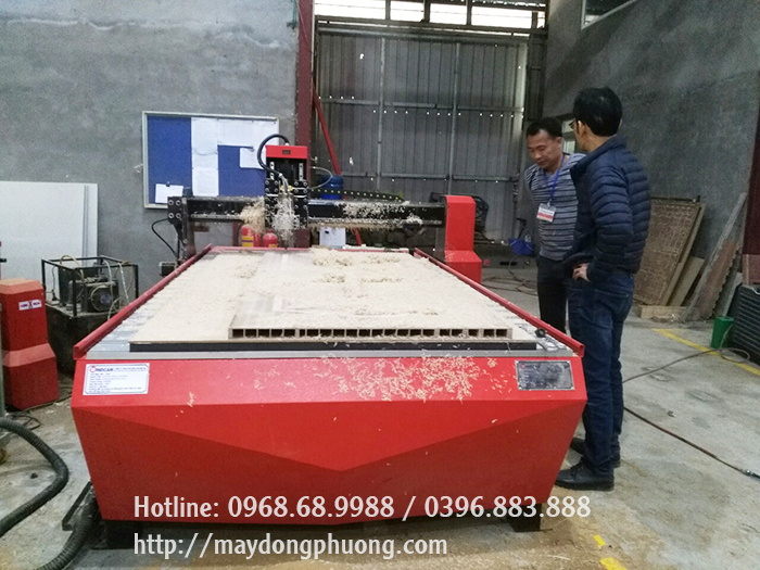 Máy CNC 1 đầu giá rẻ