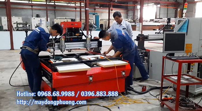 máy cnc thiết kế cắt bàn máy khâu