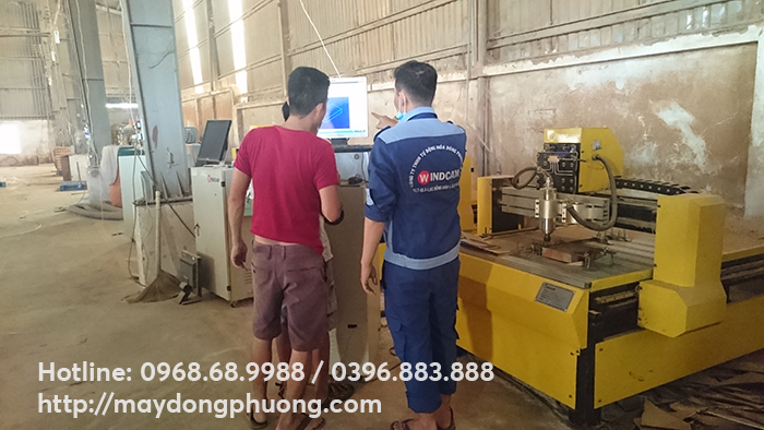 máy chạm gỗ cnc mini