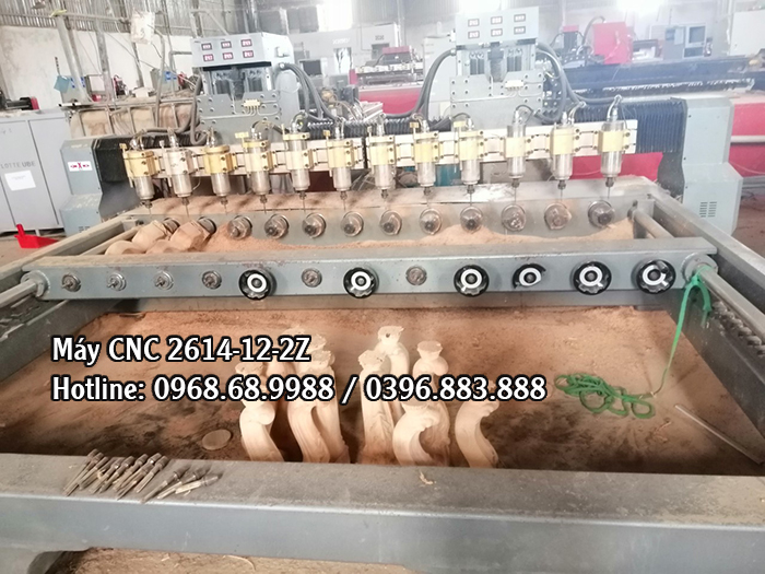 máy cnc khắc tượng 4 trục